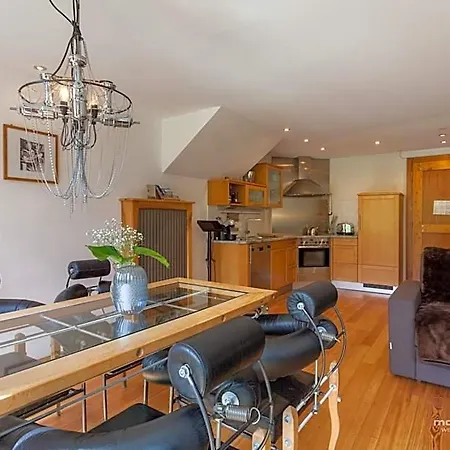 Suitenhotel Zurbriggen 4* צרמט