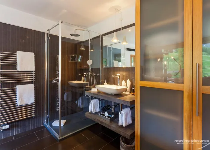 Suitenhotel Zurbriggen Отель 4*