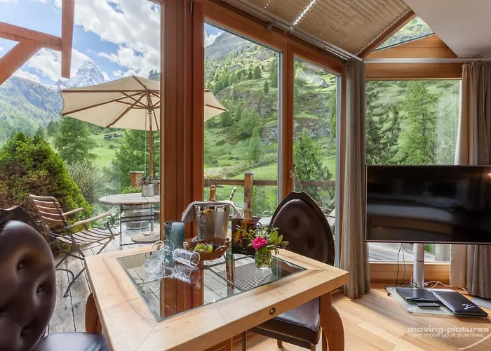 Отель Suitenhotel Zurbriggen