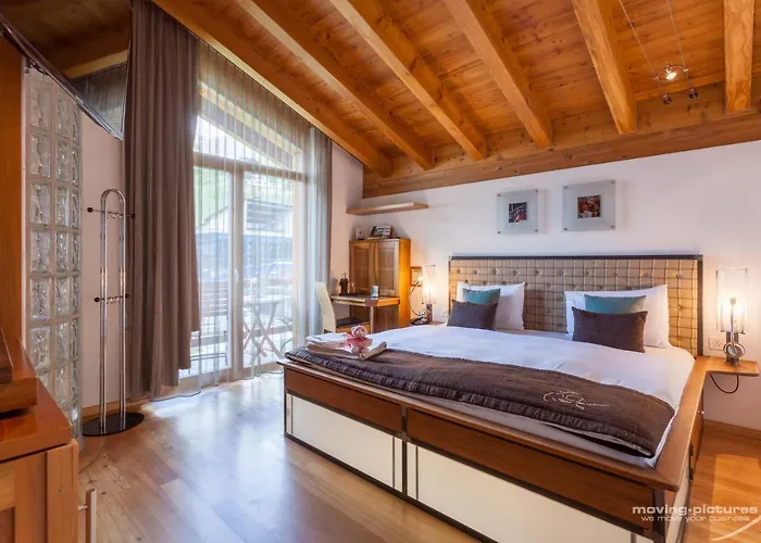Suitenhotel Zurbriggen Отель Церматт
