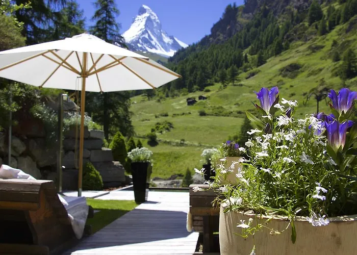 Отель Suitenhotel Zurbriggen