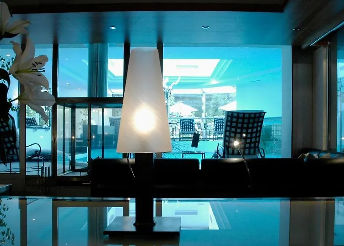 Отель Suitenhotel Zurbriggen